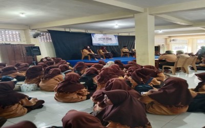 Debat Kandidat OSIM MTs Darul Falah Cukir Berlangsung Meriah